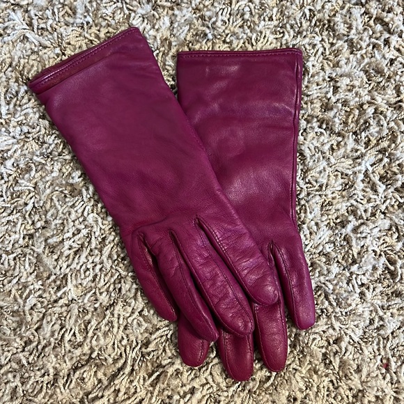 Magenta Leather Gloves Wool Lining - Picture 1 of 4